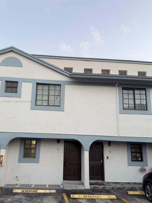 11795 SW 18 Street 7-31, Miami, FL 33175
