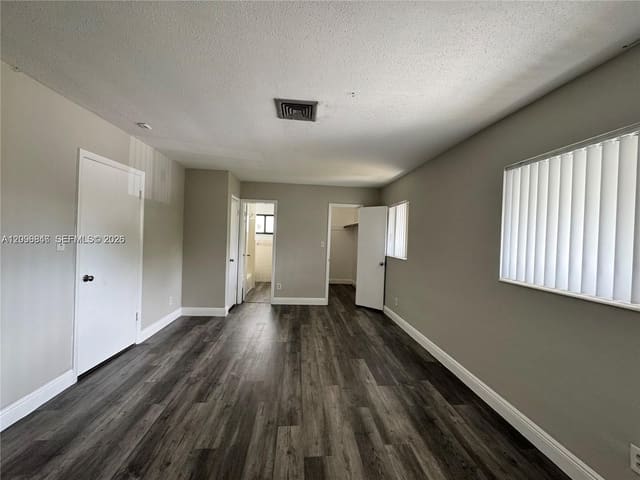 1041 SW 15th Avenue 5B, Fort Lauderdale, FL 33312