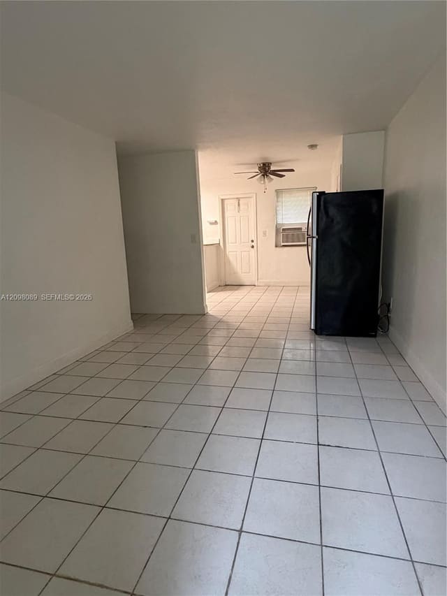 16031 NE 18th Place 2, North Miami Beach, FL 33162