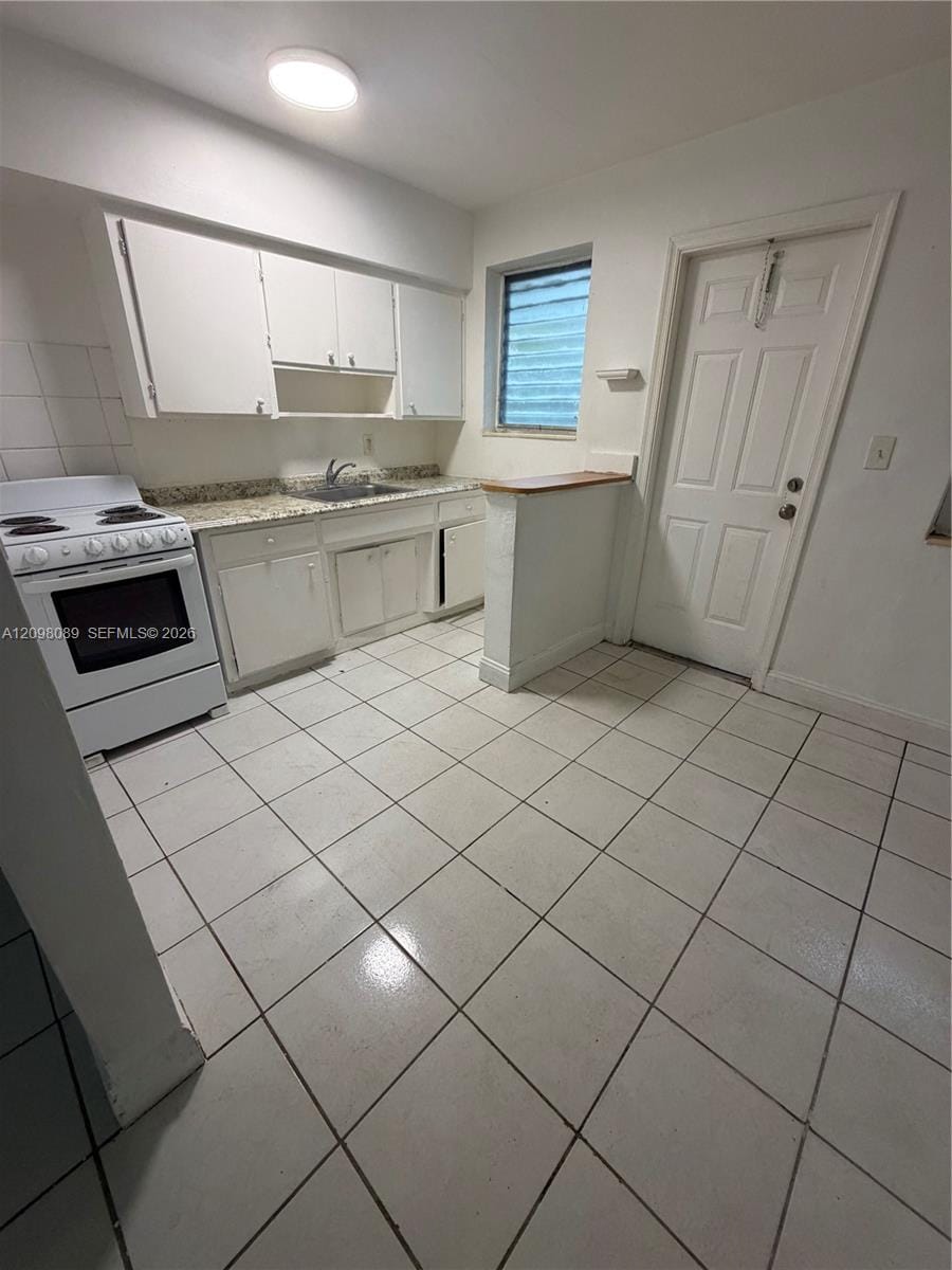 16031 NE 18th Place 2, North Miami Beach, FL 33162 photo 2