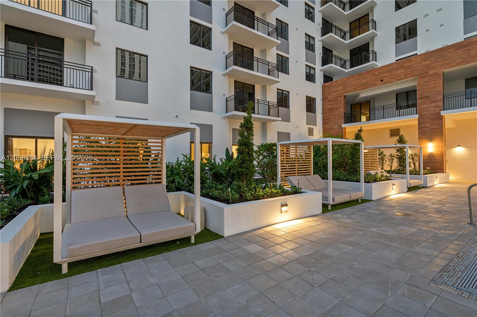16395 Biscayne Boulevard 2011, North Miami Beach, FL 33160 photo 11