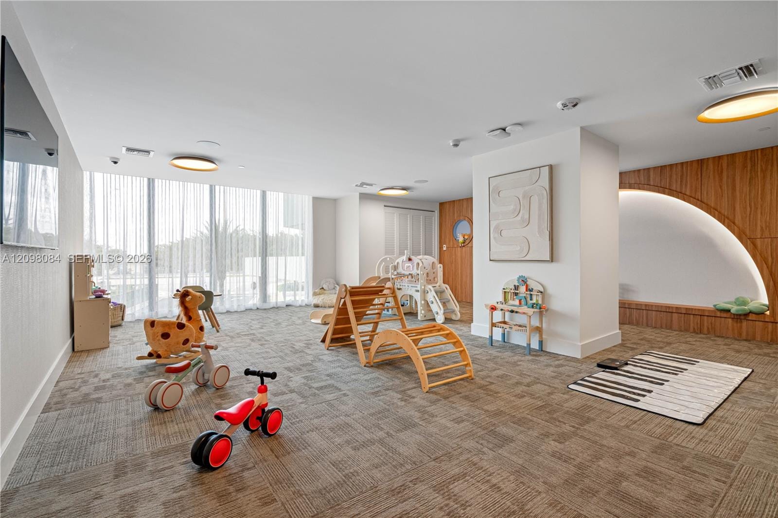 16395 Biscayne Boulevard 2011, North Miami Beach, FL 33160 photo 30