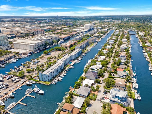1777 SE 15th Street 504, Fort Lauderdale, FL 33316