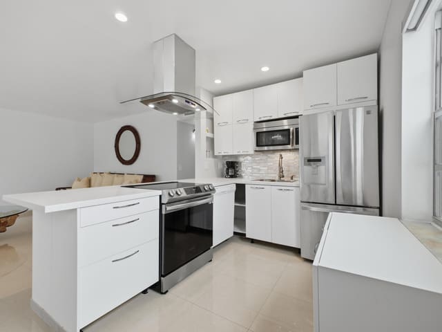 471 Capri J, Delray Beach, FL 33484