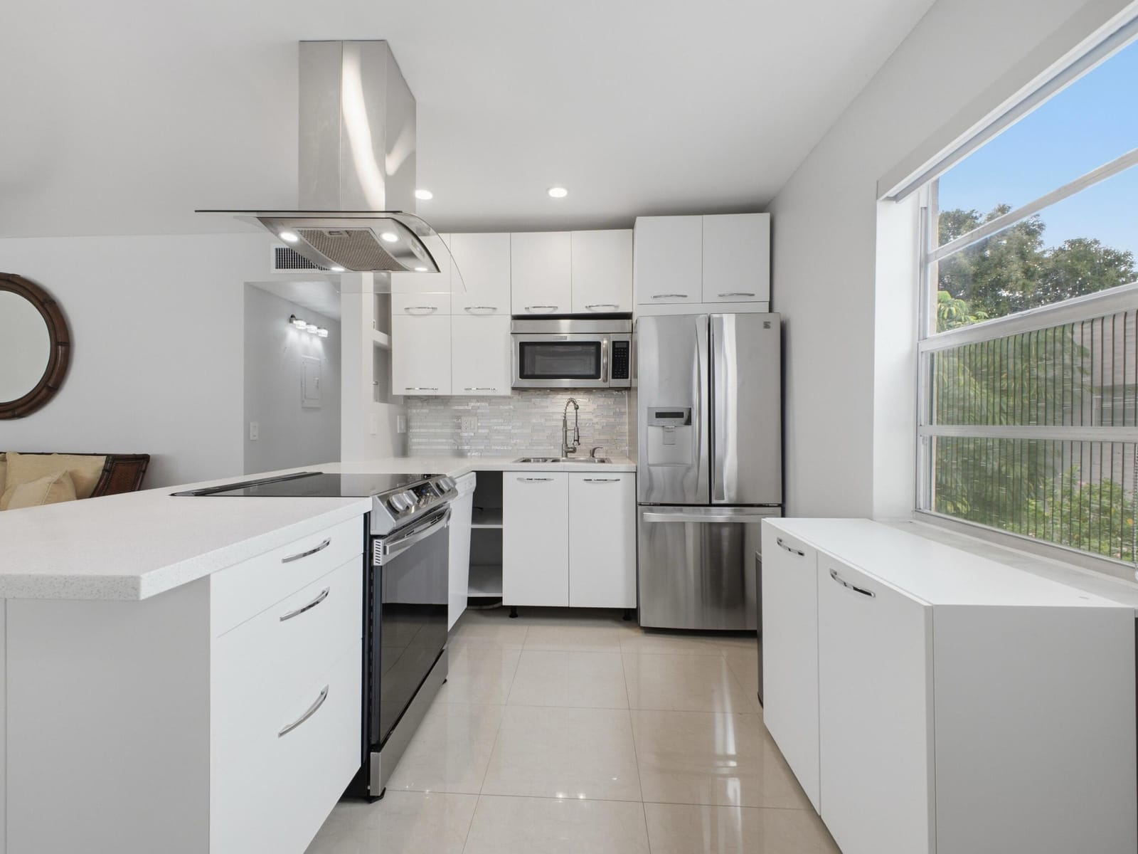471 Capri J, Delray Beach, FL 33484 photo 2