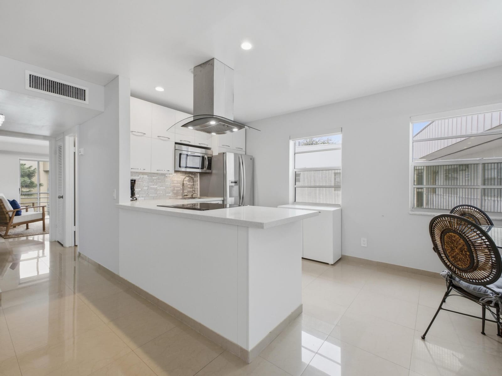 471 Capri J, Delray Beach, FL 33484 photo 4