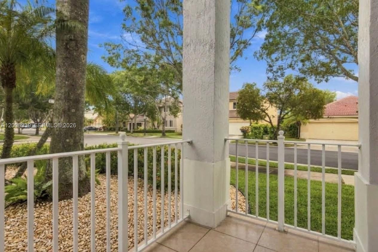1073 Allamanda Way — photo 9