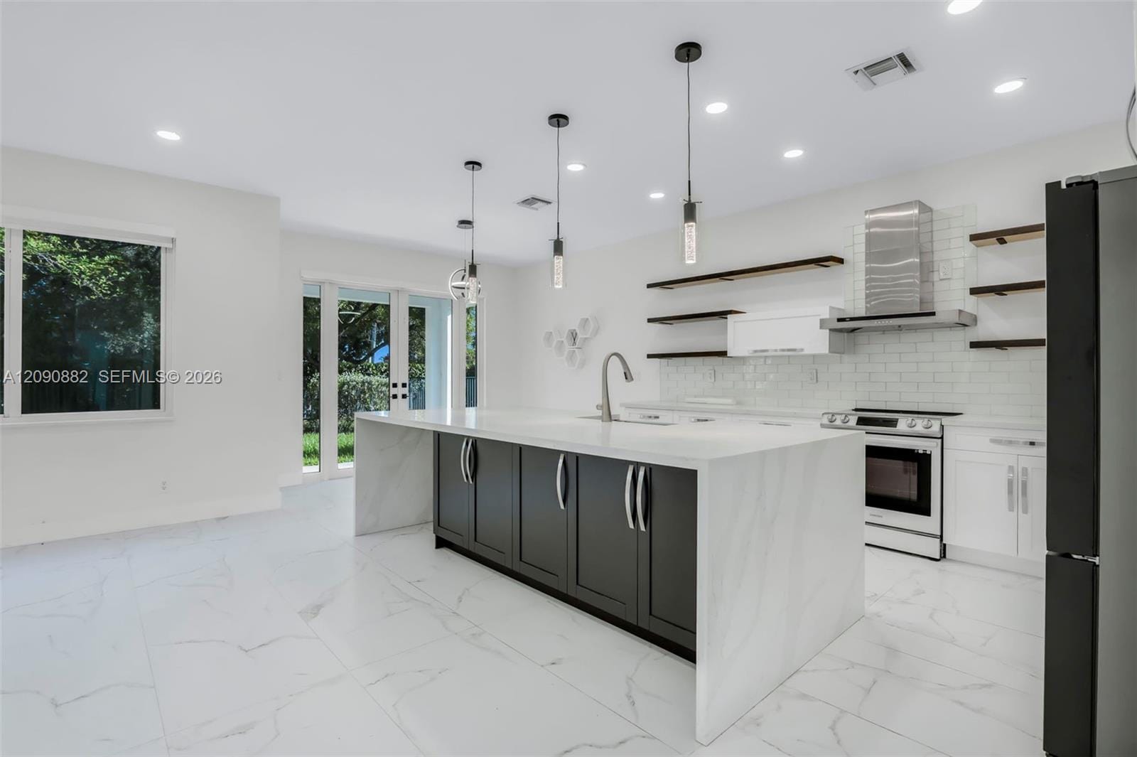 19373 Stonebrook Street — photo 2