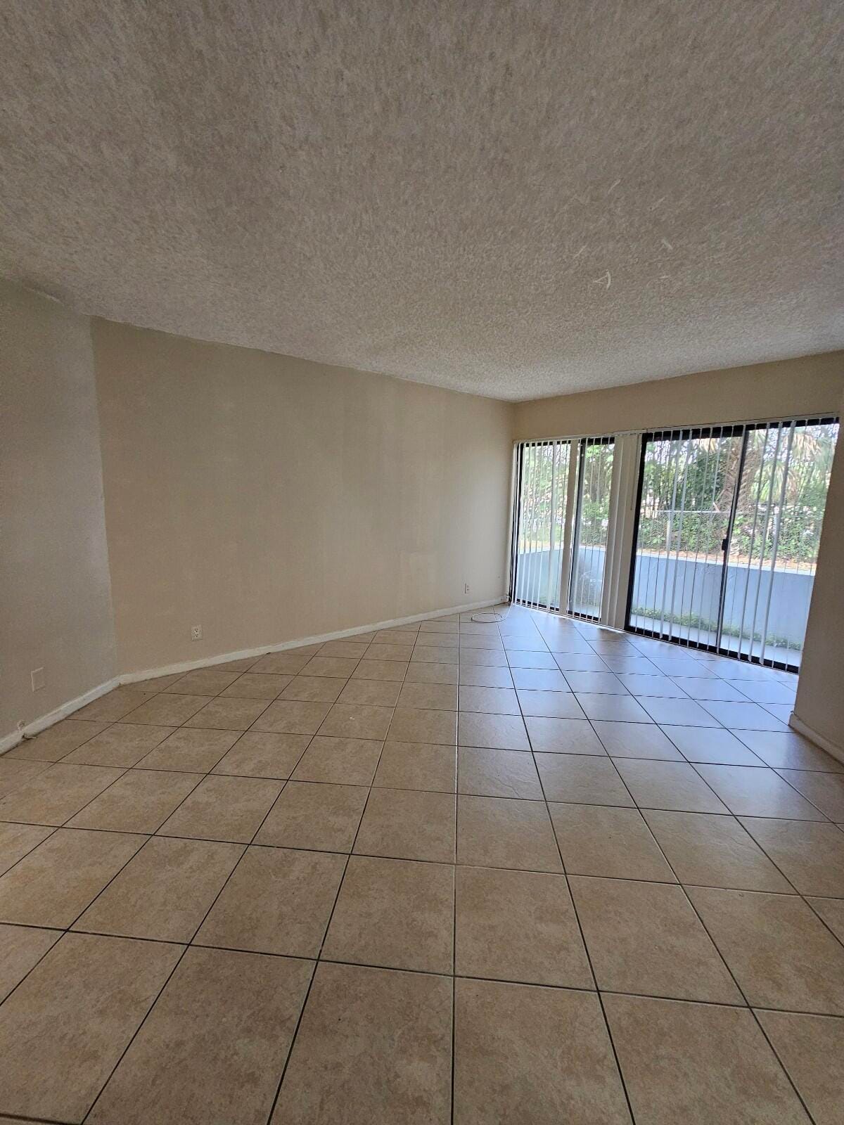 2000 N CONGRESS Avenue 104, West Palm Beach, FL 33401 photo 4