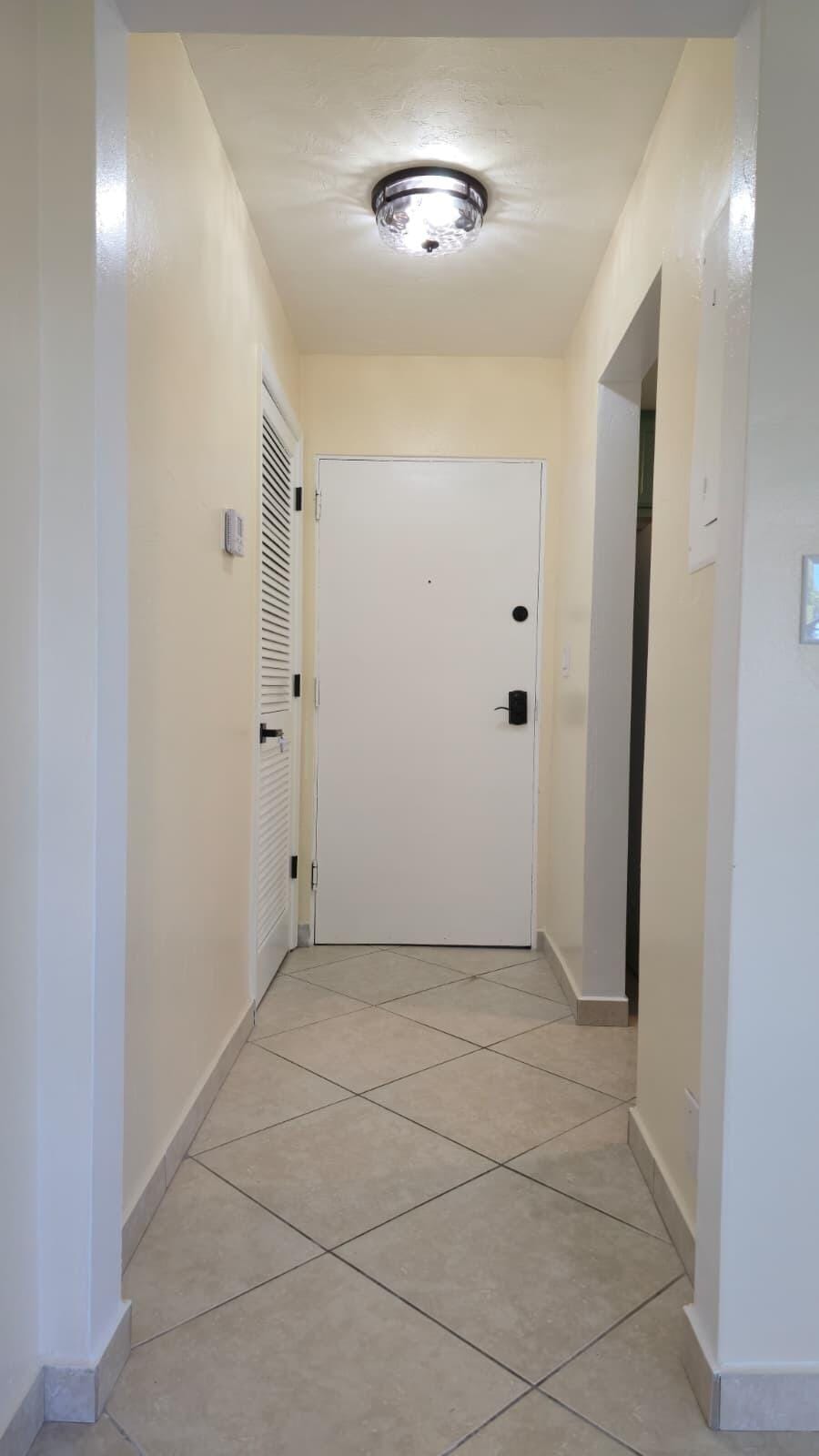 105 S RIVERSIDE Drive 304 — photo 6