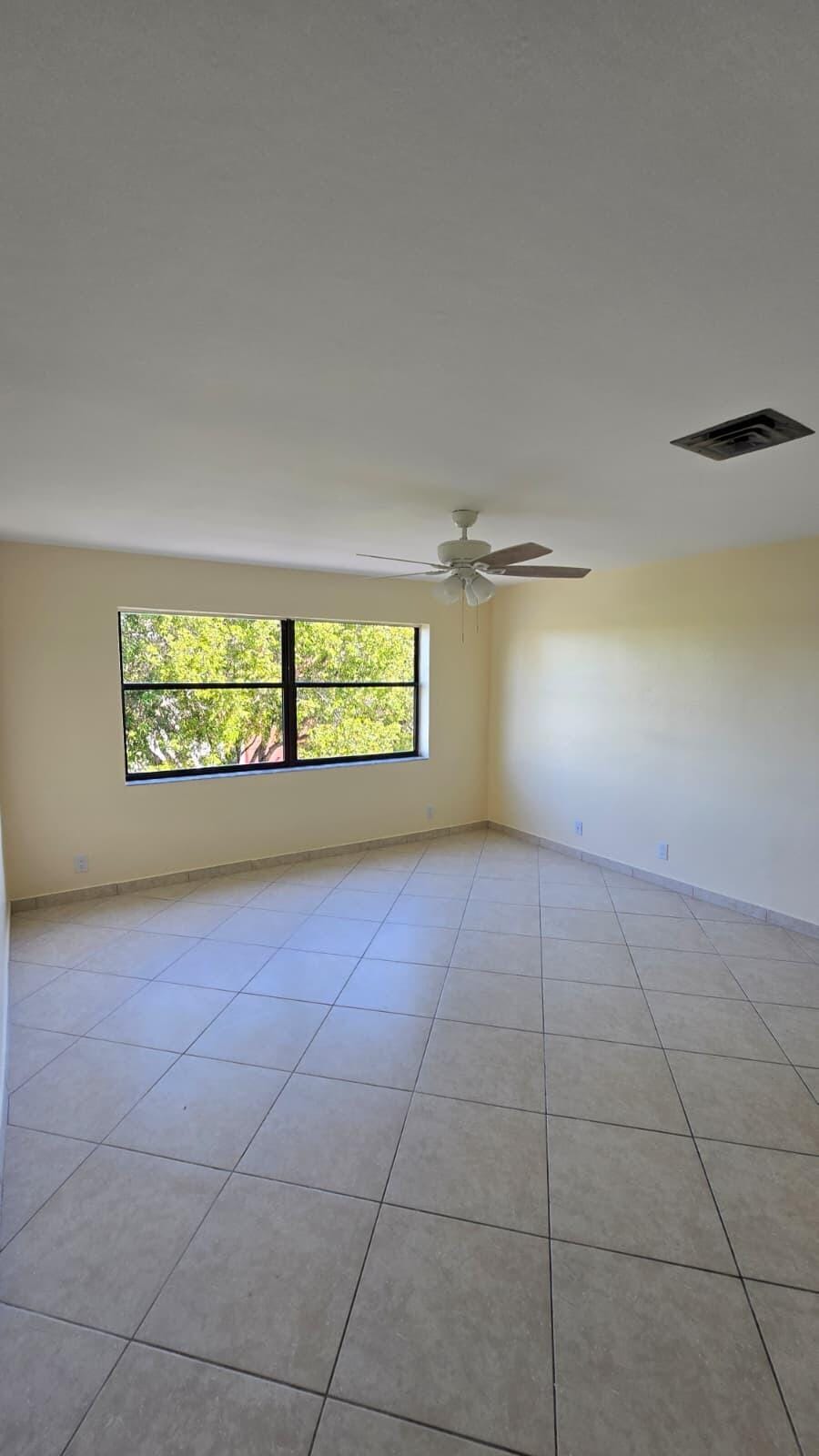 105 S RIVERSIDE Drive 304 — photo 10