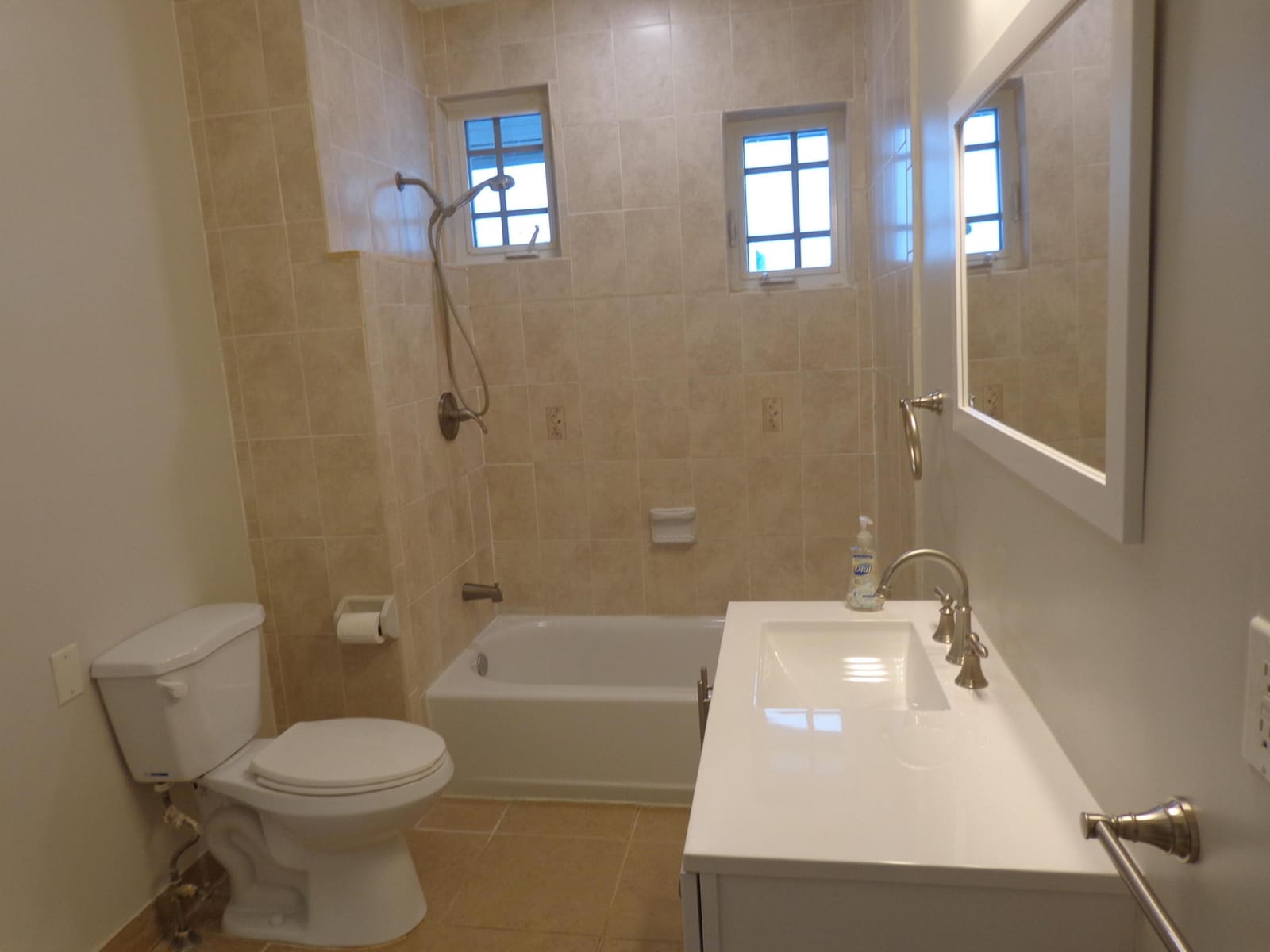 209 S Lakeside Drive — photo 6