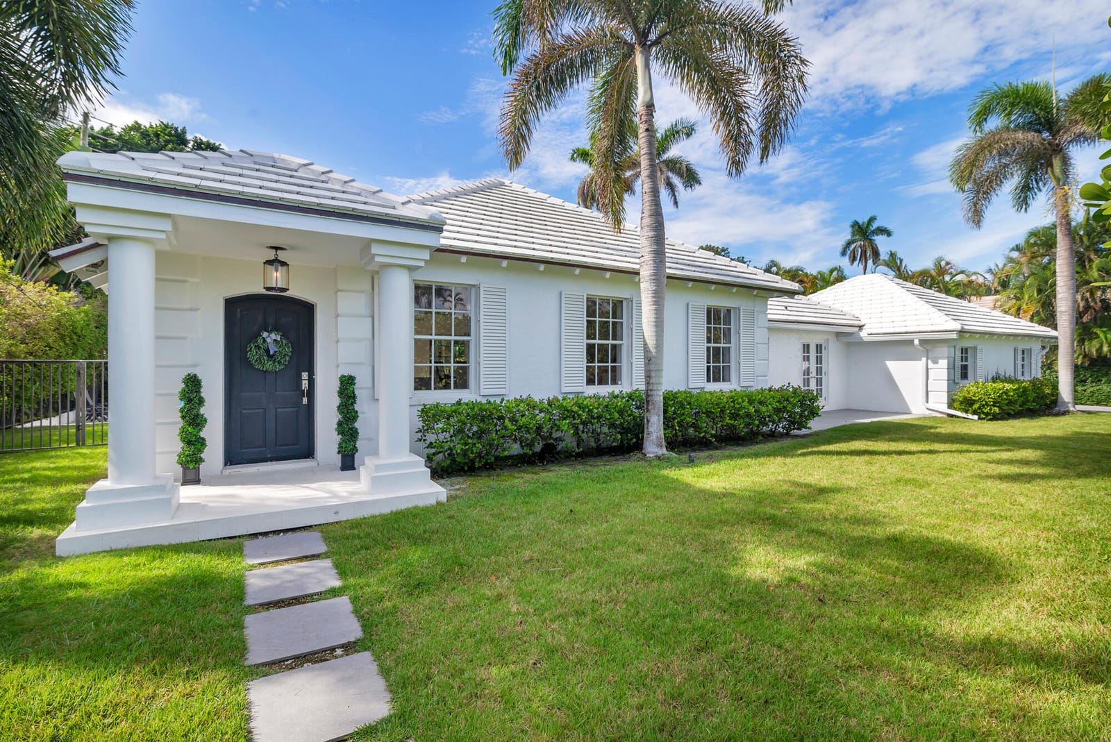 216 BAHAMA Lane, Palm Beach, FL 33480 photo 2