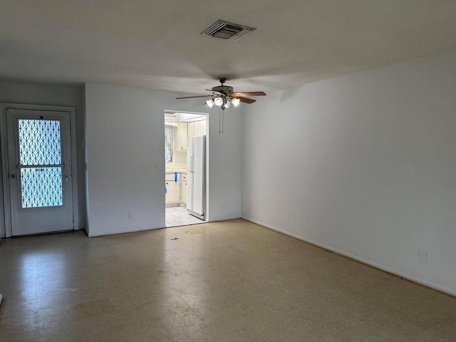 2751 Ashley Drive E D — photo 4