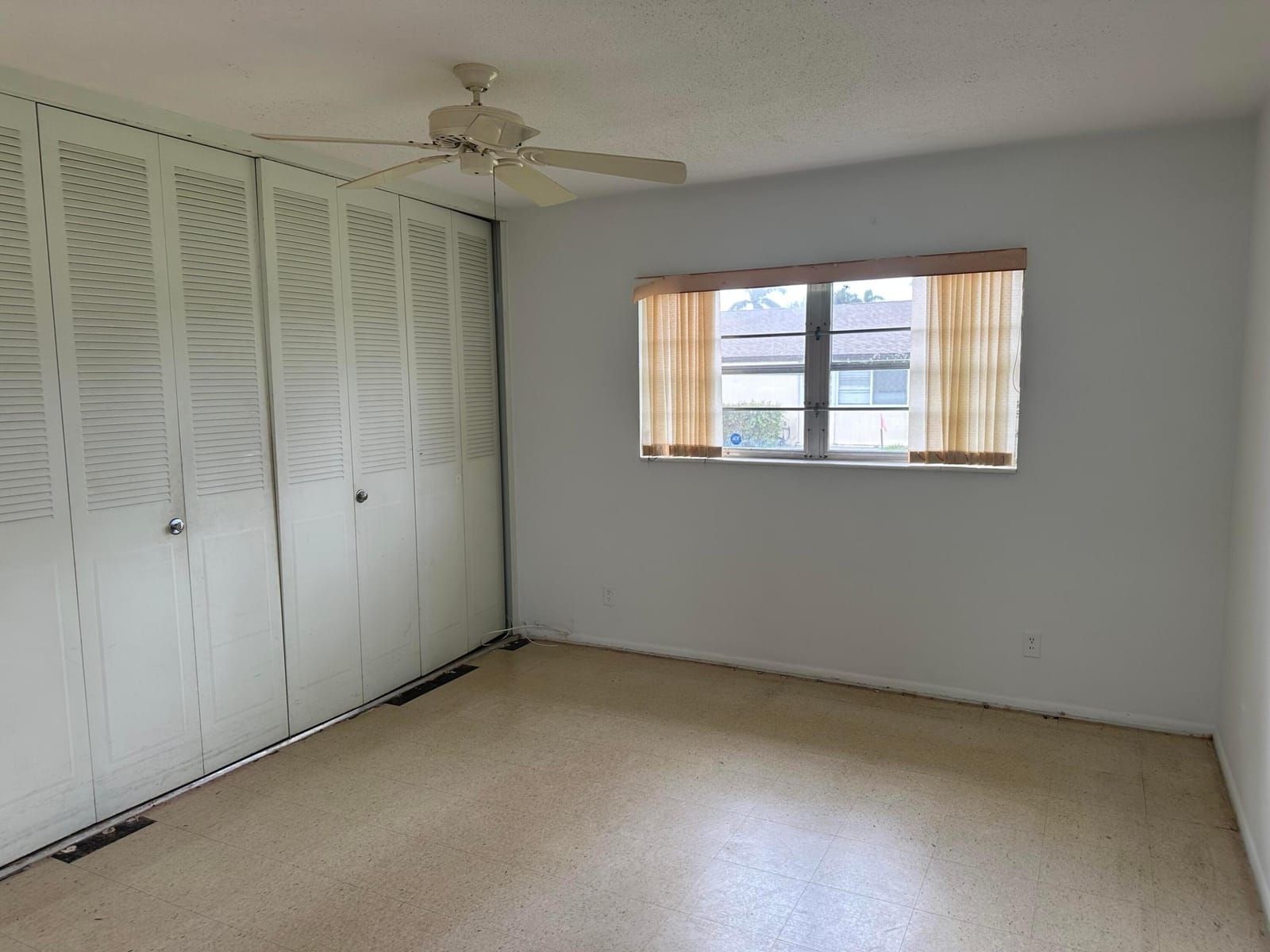 2751 Ashley Drive E D — photo 9