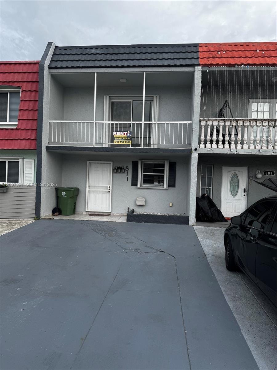 811 W 79th Place 811, Hialeah, FL 33014 photo 2