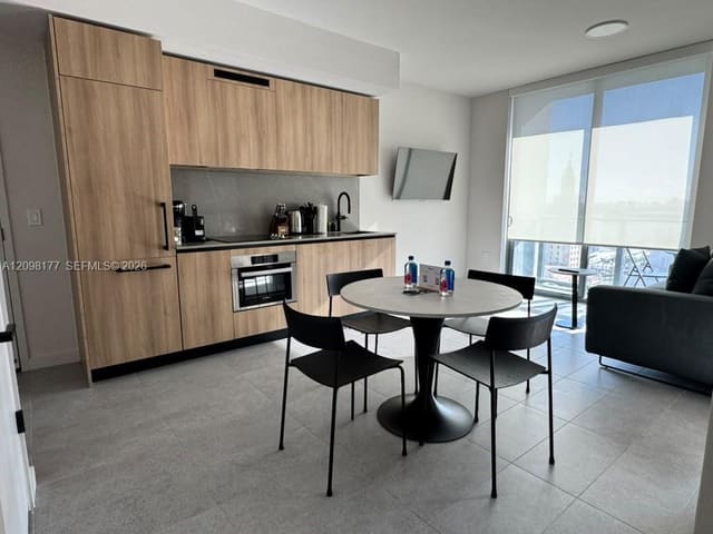 121 NE 5th Street 1913, Miami, FL 33132
