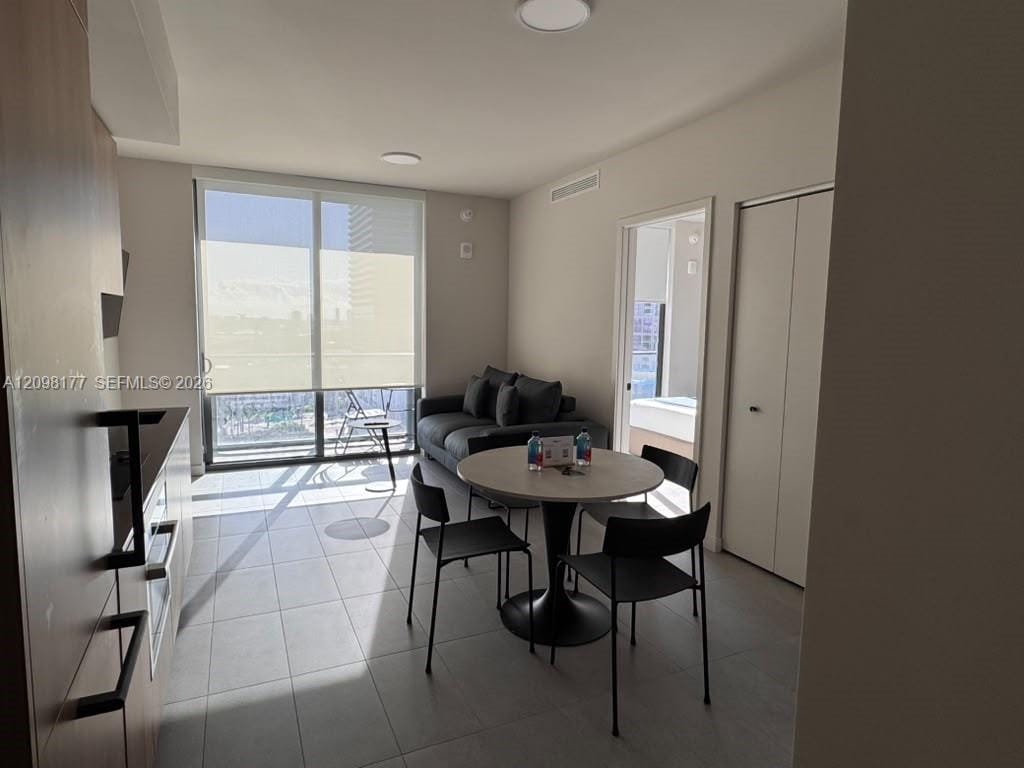 121 NE 5th Street 1913, Miami, FL 33132 photo 4