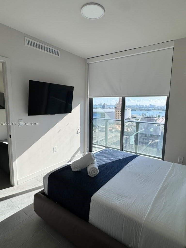 121 NE 5th Street 1913, Miami, FL 33132 photo 10