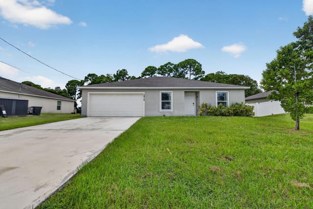 3918 SW BRUNSWICK Street, Port St. Lucie, FL 34953