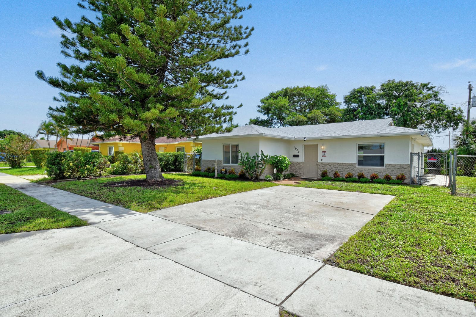 1025 W 7TH Street, Riviera Beach, FL 33404 photo 30