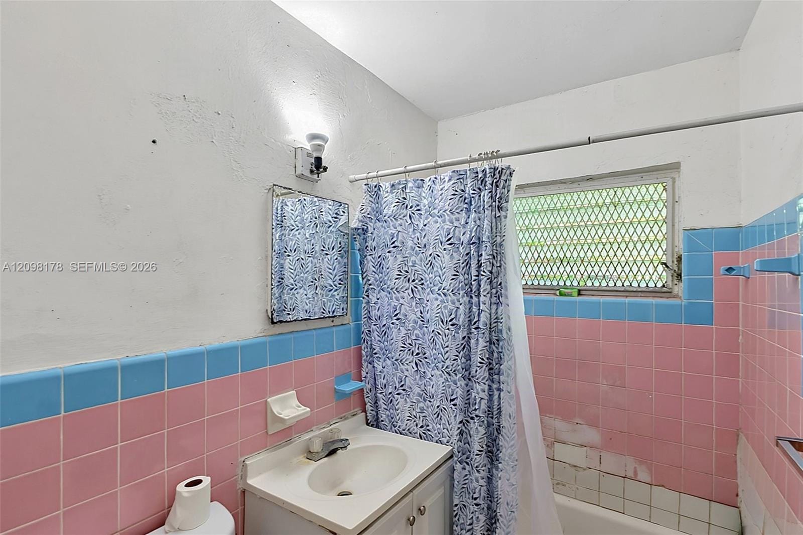 2525 NW 50th Street, Miami, FL 33142 photo 9