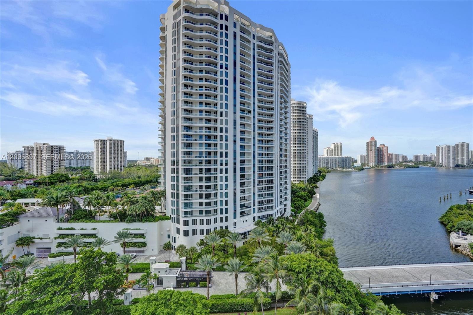 4000 Island Boulevard 1205, Aventura, FL 33160 photo 4