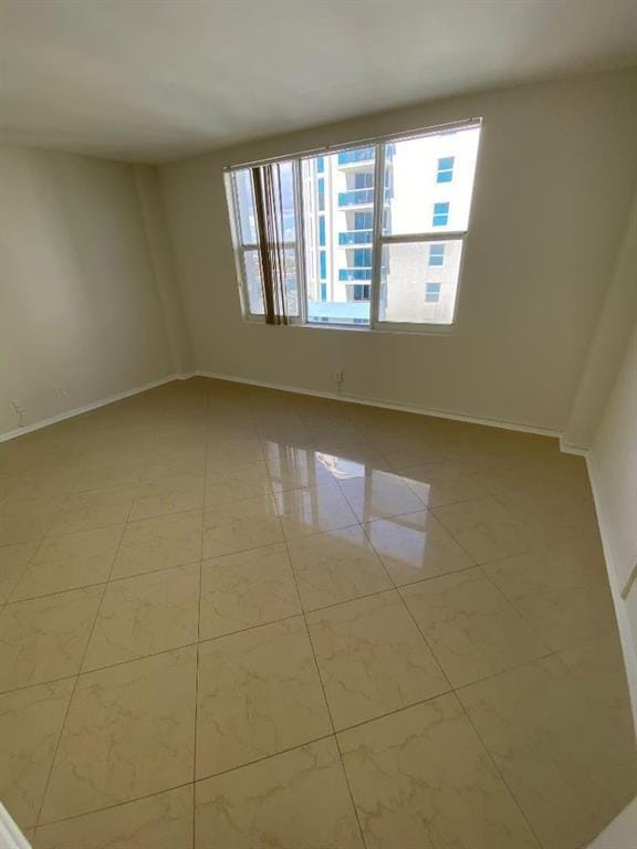 9195 COLLINS Avenue 709 — photo 6