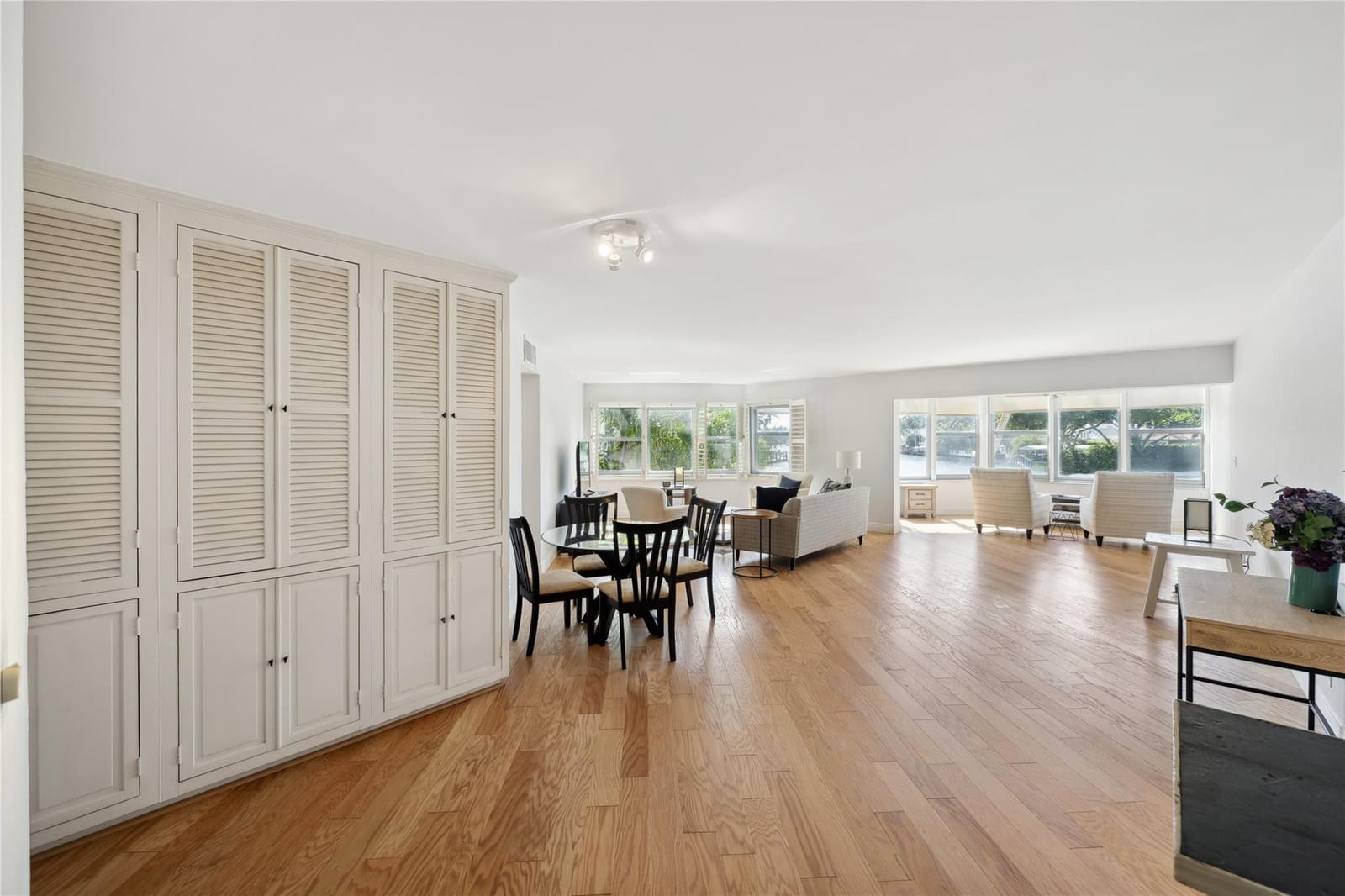 818 SE 4TH Street 201 — photo 11
