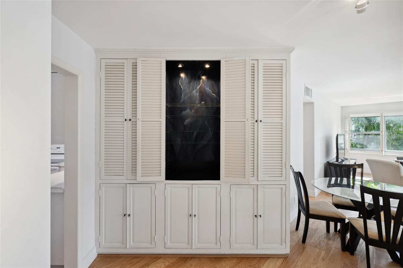 818 SE 4TH Street 201 — photo 12
