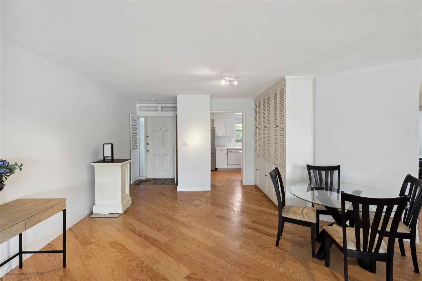 818 SE 4TH Street 201, Fort Lauderdale, FL 33301 photo 13