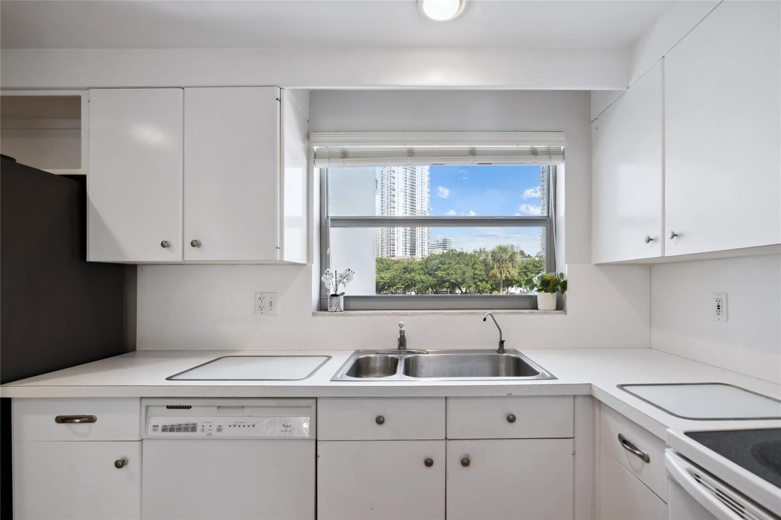 818 SE 4TH Street 201, Fort Lauderdale, FL 33301 photo 16