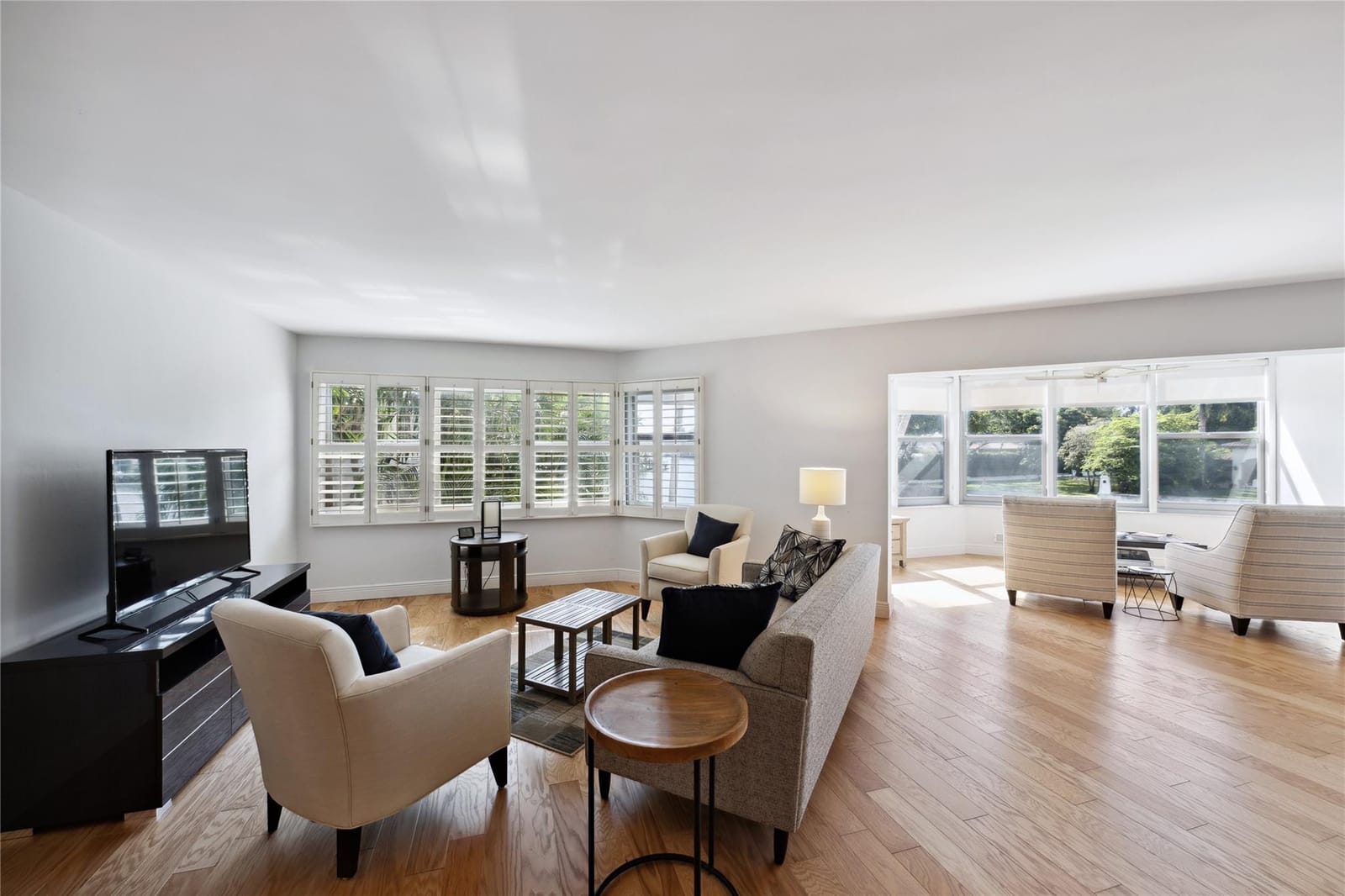 818 SE 4TH Street 201 — photo 3