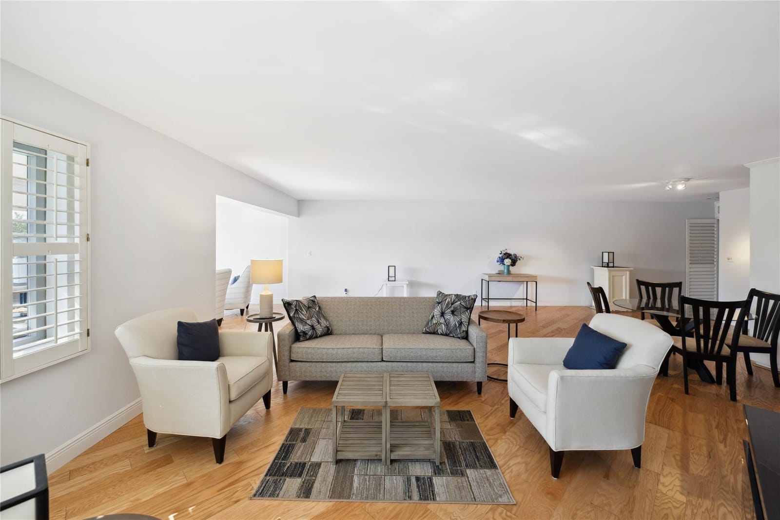 818 SE 4TH Street 201 — photo 7
