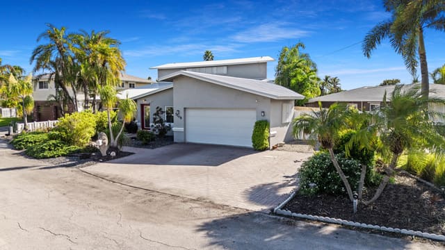 2108 NE 24TH Street, Wilton Manors, FL 33305