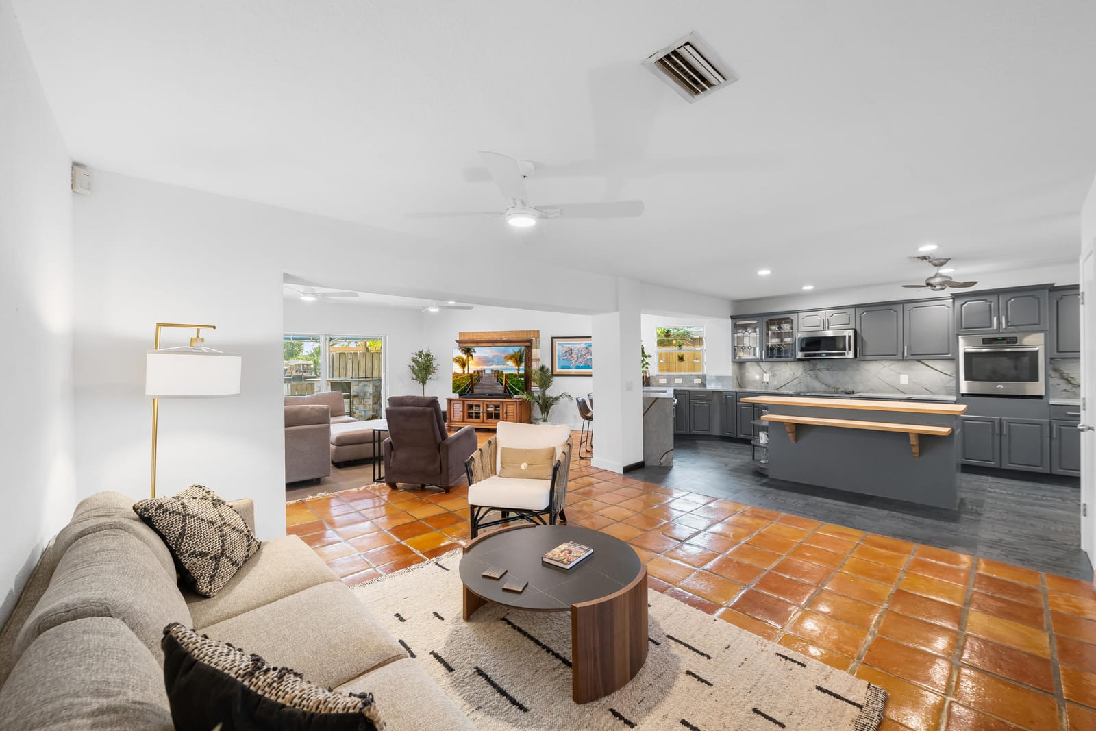2108 NE 24TH Street, Wilton Manors, FL 33305 photo 12