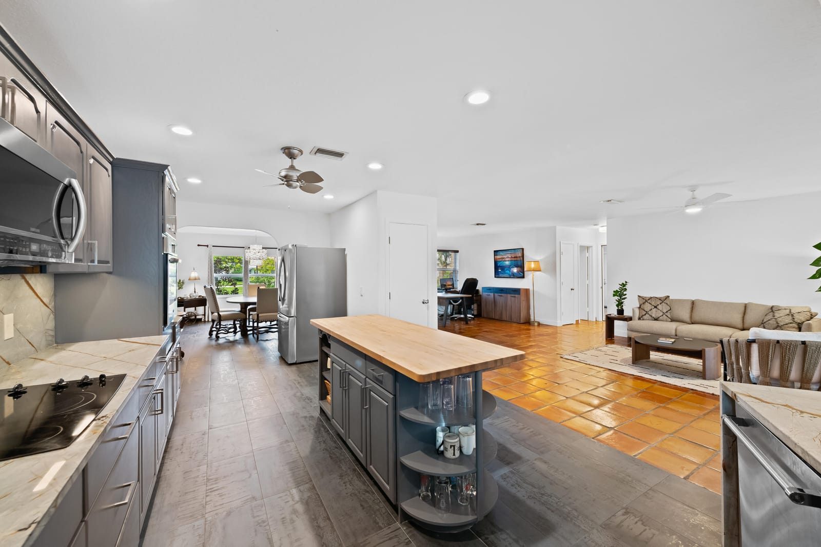 2108 NE 24TH Street, Wilton Manors, FL 33305 photo 21