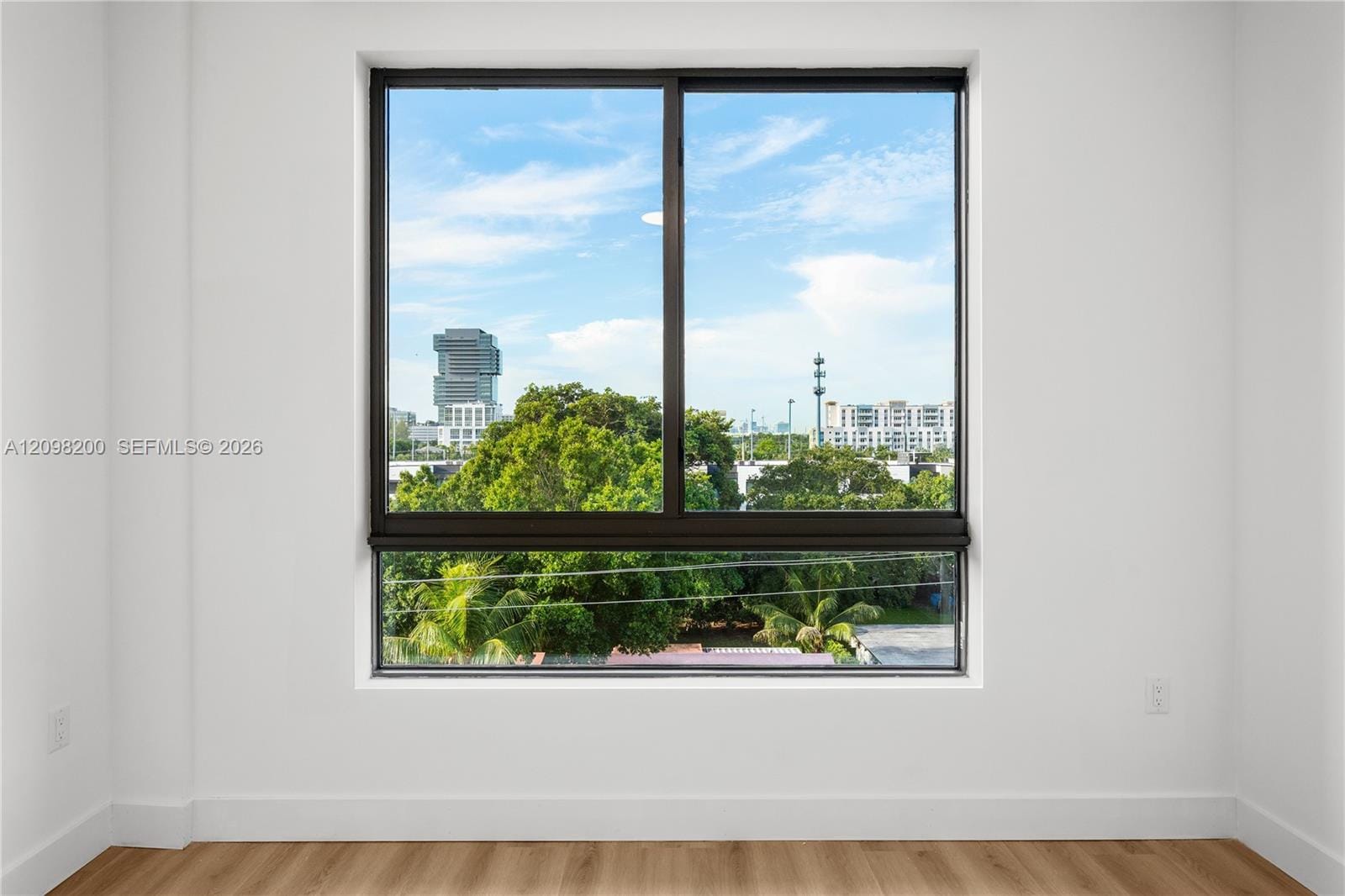 215 SE 4th Street 204, Hallandale Beach, FL 33009 photo 8