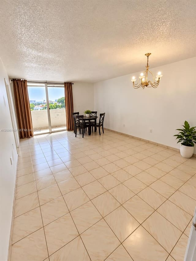 10000 NW 80th Court 2350, Hialeah Gardens, FL 33016