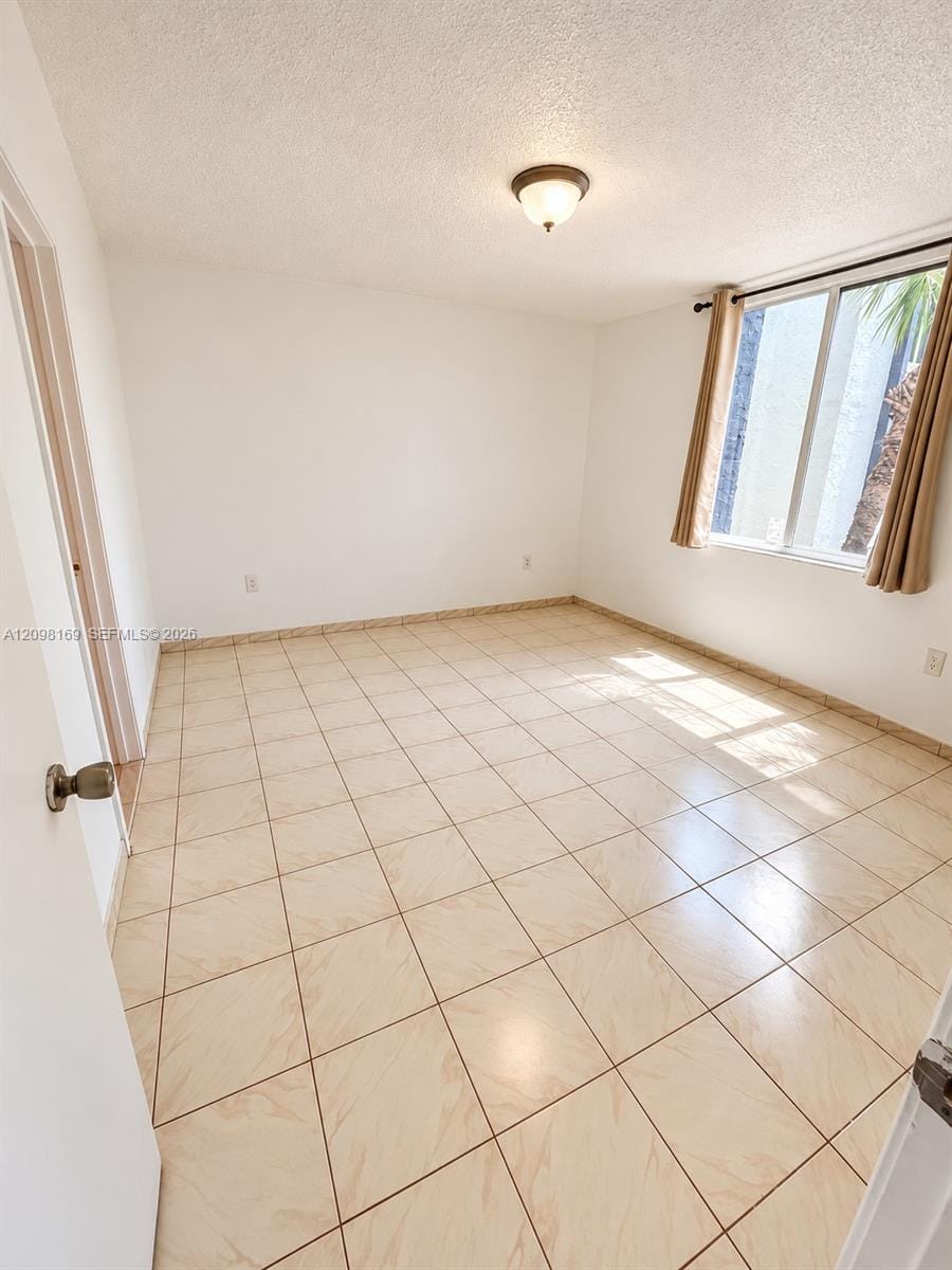 10000 NW 80th Court 2350, Hialeah Gardens, FL 33016 photo 9