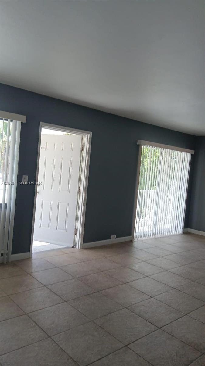 3031 NE 21 Terrace 3, Oakland Park, FL 33306 photo 5