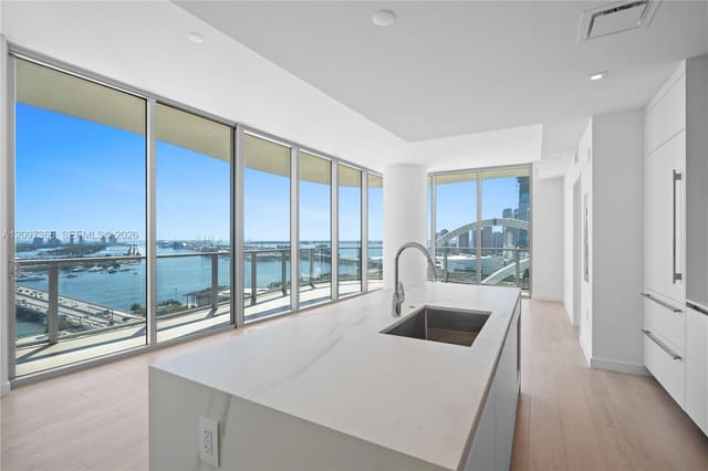1400 Biscayne Boulevard 2601, Miami, FL 33132