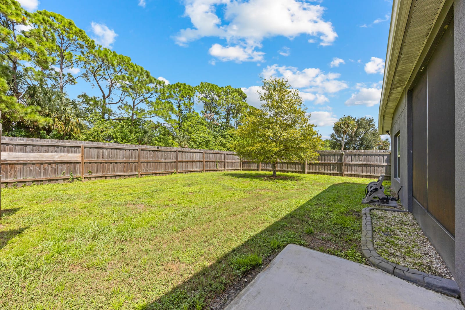 335 Evergreen Street NE, Palm Bay, FL 32907 photo 23
