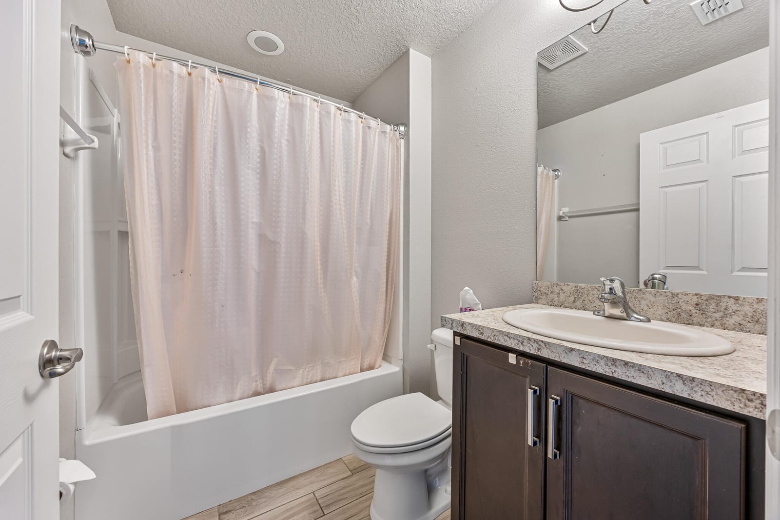 335 Evergreen Street NE — photo 9