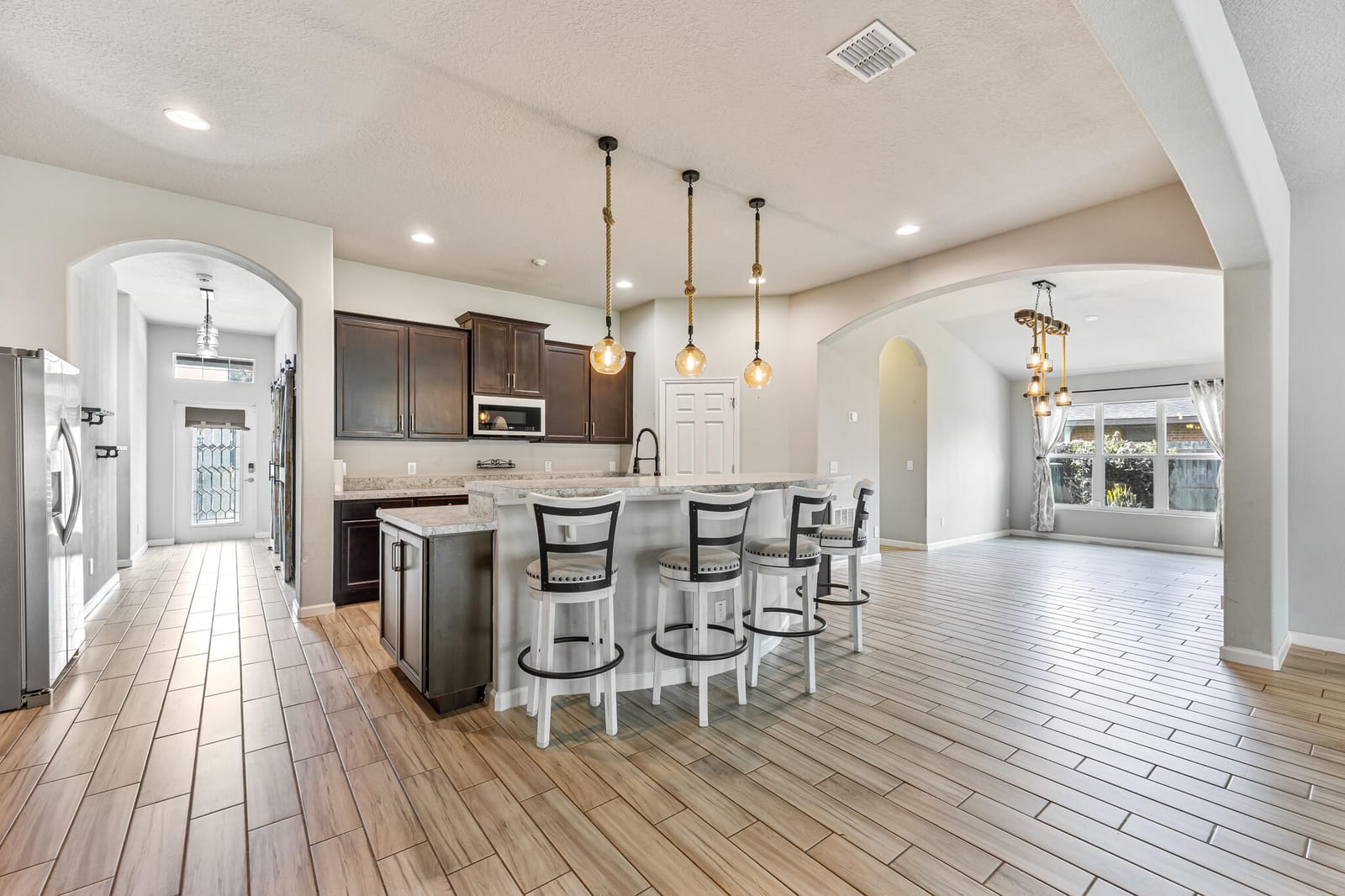 335 Evergreen Street NE — photo 10