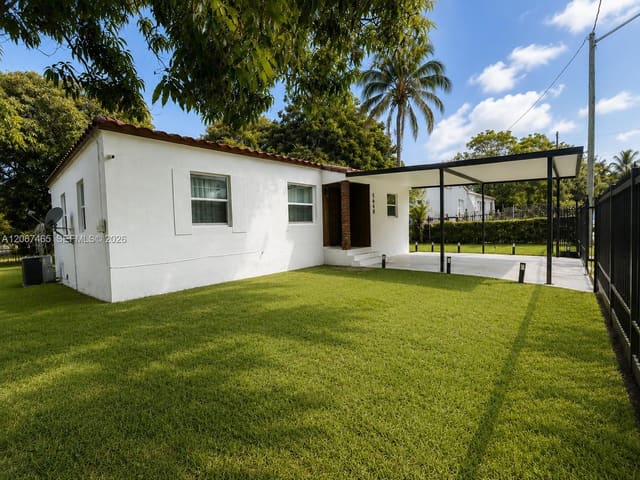 5640 NE Miami T 1, Miami, FL 33137