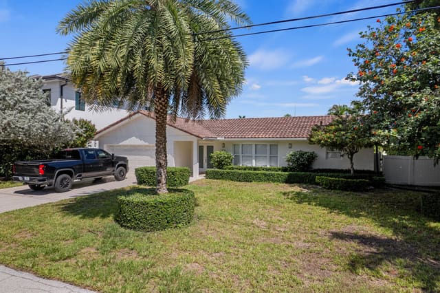 935 Dogwood Drive, sold in ZIP 33483, Delray Beach, FL