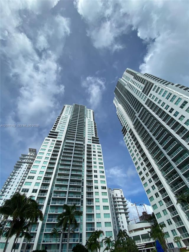 253 NE 2nd Street 3007, Miami, FL 33132