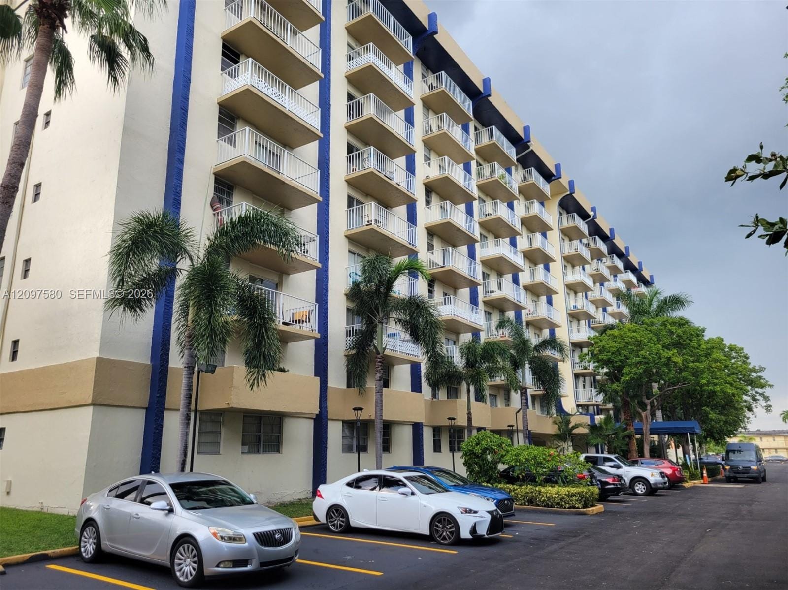4550 NW 9th Street 902E, Miami, FL 33126