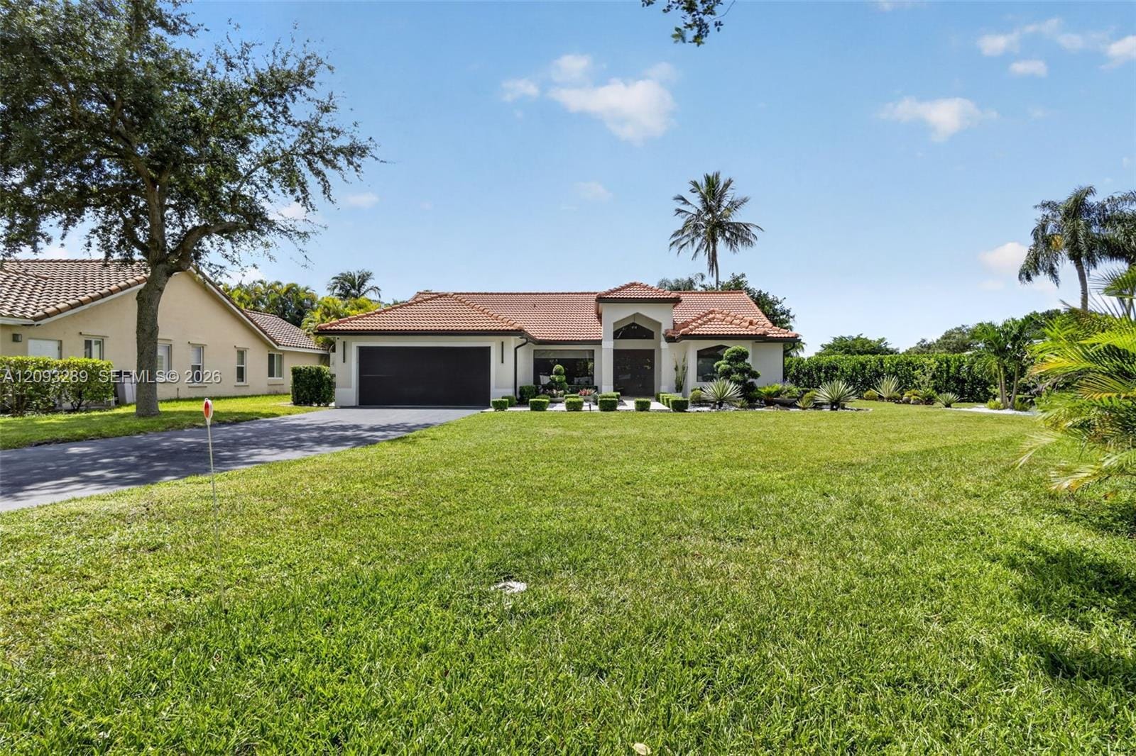 981 SW 126th Way — photo 4